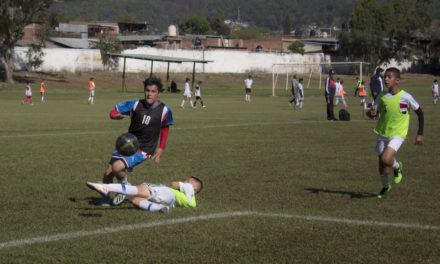 Más de 700 jóvenes futbolistas acudieron a las visorías que realizaron en Guadalajara