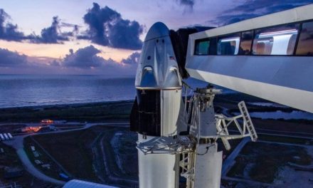 Se retrasa el primer viaje tripulado de SpaceX