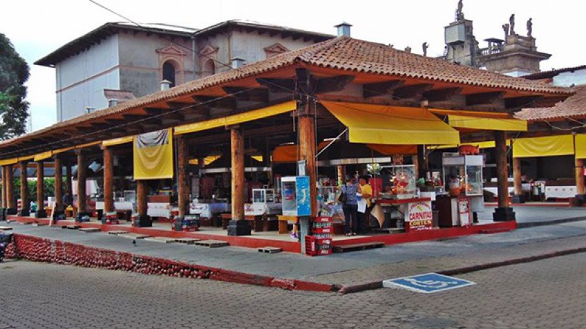 Prueba los sabores de Uruapan en el Mercado de Antojitos